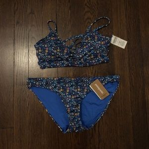 NEW WITH TAGS- Never worn Patagonia Women’s Blue Floral Bikini